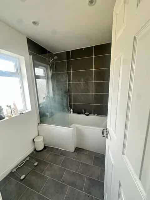 6 Bedroom Student Property Zero Deposit Available September