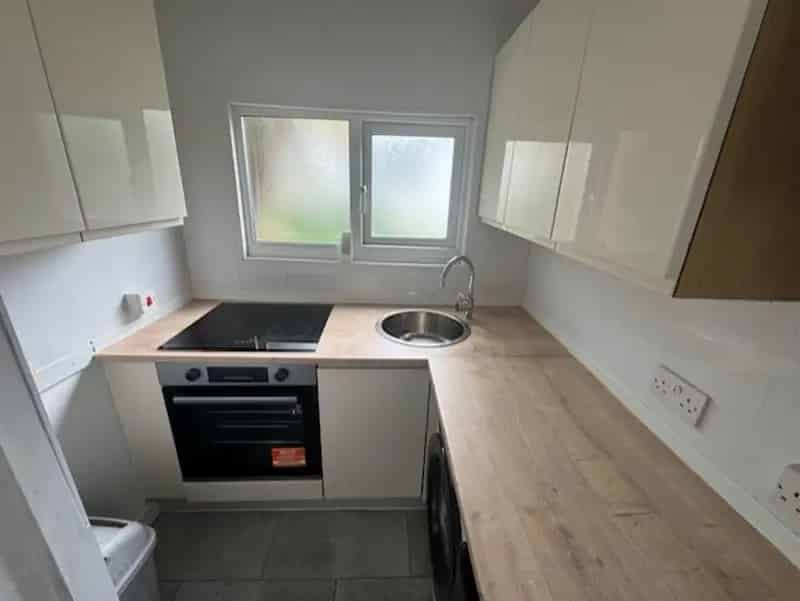 1 Bedroom Apartment to Rent - Newly Renovated Ground Floor