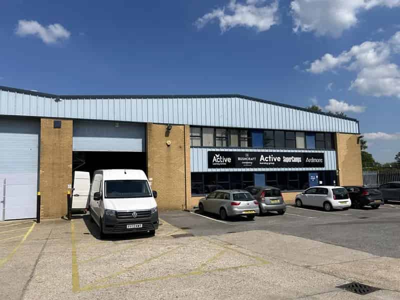 11407 sq ft Industrial Warehouse Unit Abingdon Oxfordshire