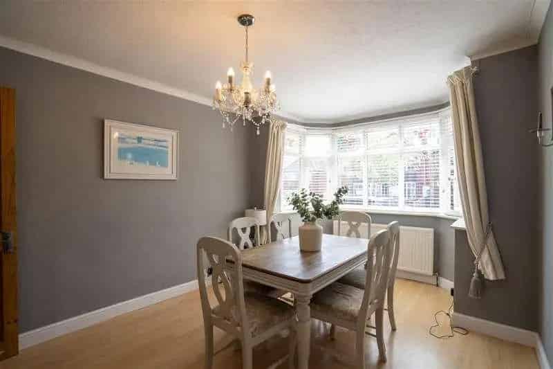 3 Bed House for Sale - Large Garden, Converted Loft, Garage