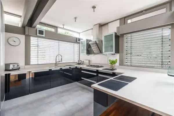 Huf Haus Modern Architecture Home for Sale