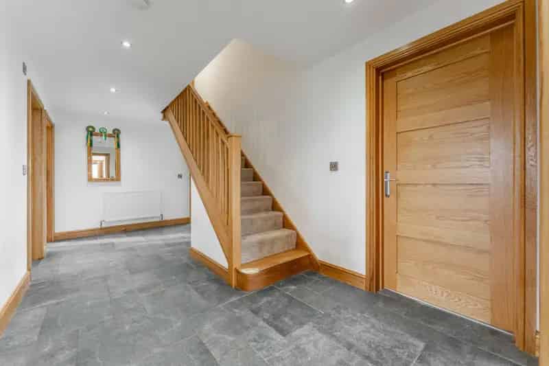 4 Bedroom Barn Conversion 6 Acres Dodford
