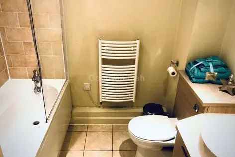 2 Bedroom Flat Manchester City Centre - Modern Apartment Near Market Street