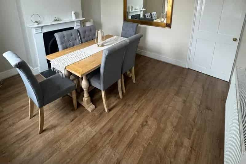 2 Bedroom Mid Terraced House Kidderminster Near Train Station