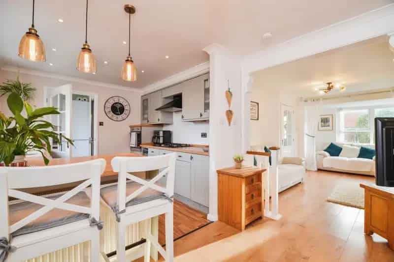 Four Bedroom Detached House Eaglescliffe