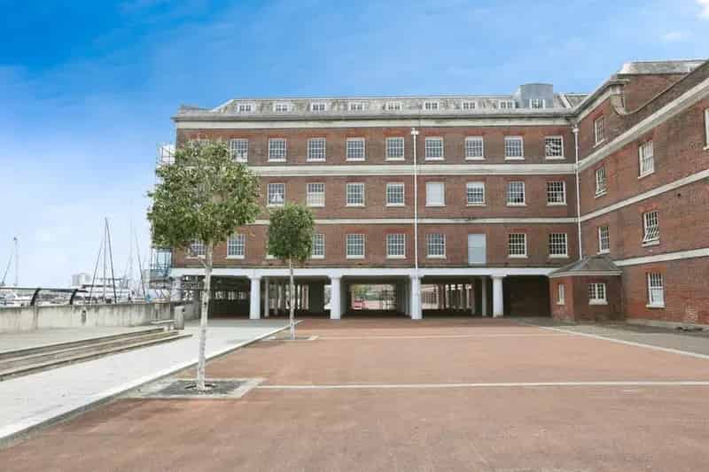 Luxury Waterfront Apartment in Converted Victorian Mill