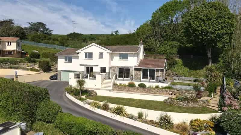 Detached Four Bedroom Home Panoramic Views Braunton