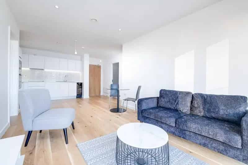 2 Bedroom Apartment in Axium Development
