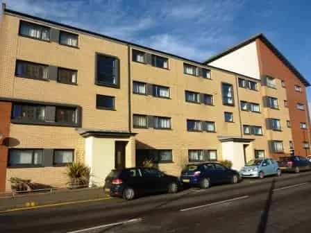 2 Bedroom Furnished Apartment to Rent Near Glasgow Caledonian University