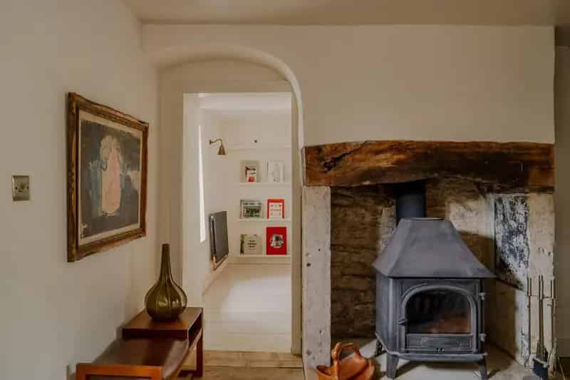 3 Bedroom Cotswolds House Grade II Listed Detached