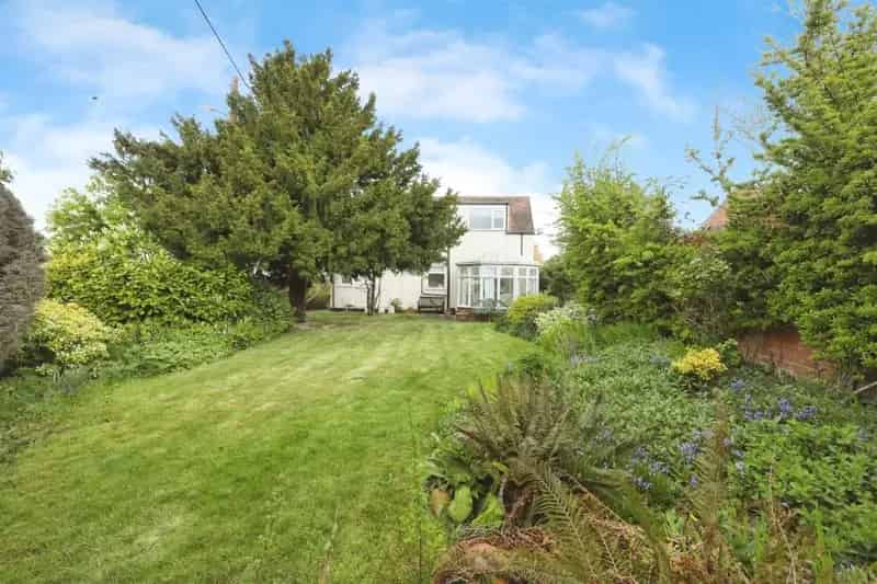 House For Sale , Upton Road, West Lindsey, England