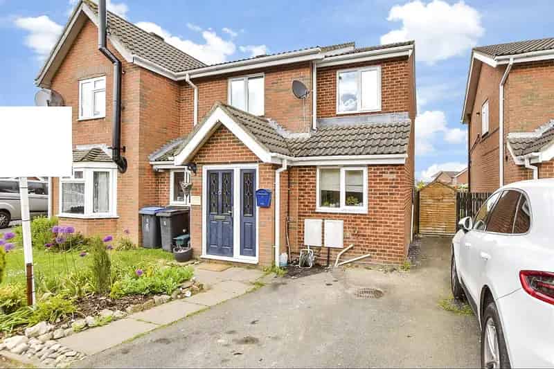 4 Bedroom Semi-Detached House for Sale in Aylesham