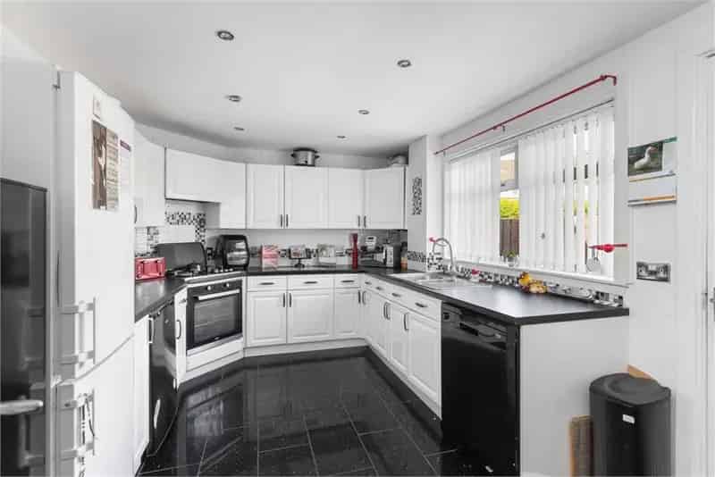 3 Bed End Terrace House Gracemount Edinburgh