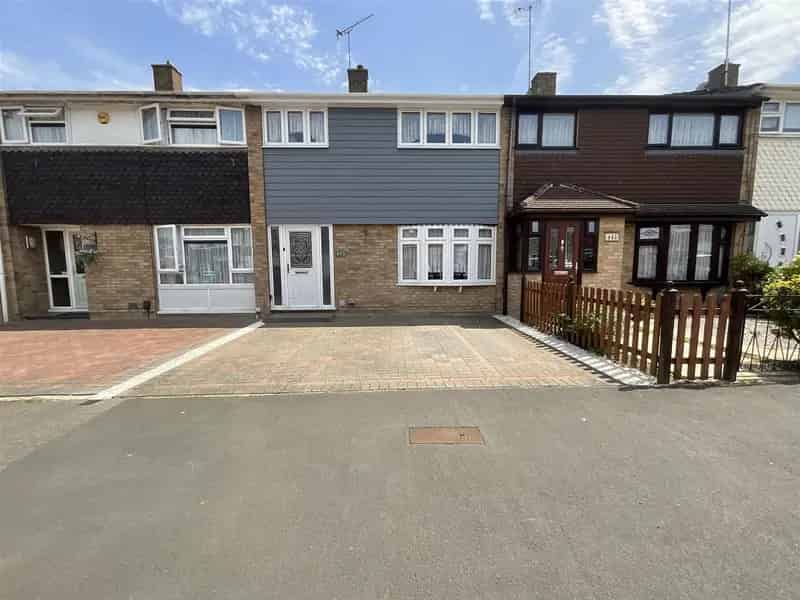 3 Bedroom Terraced House for Sale - Chain Free