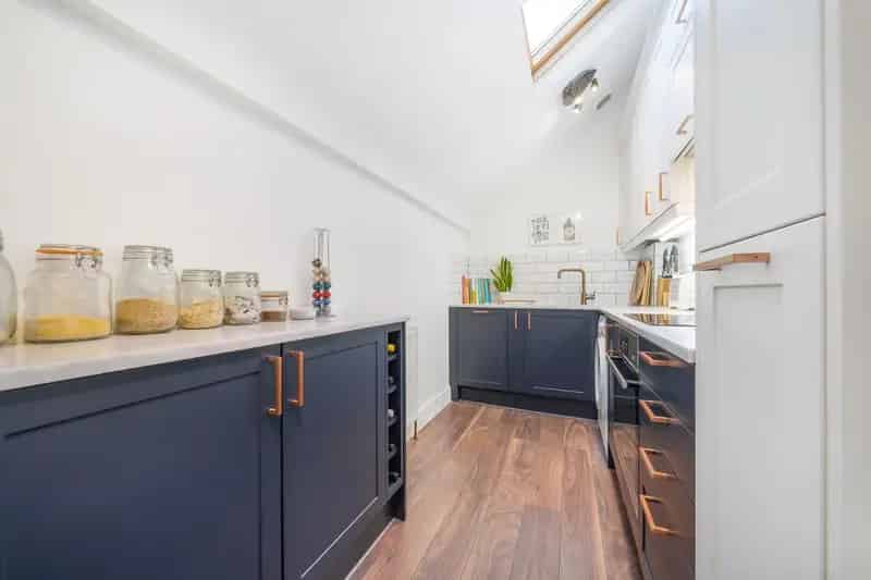 2 Bedroom Victorian Apartment To Rent Near Brixton