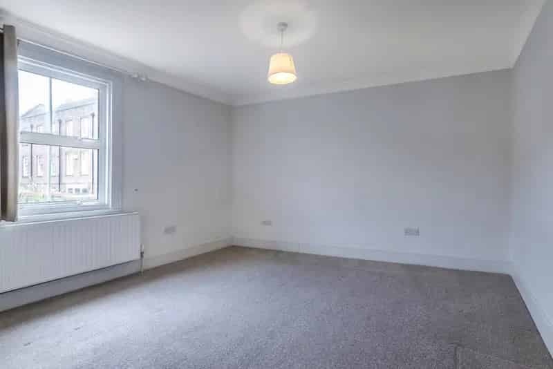 Three Bedroom Family Home Chiswick Near River