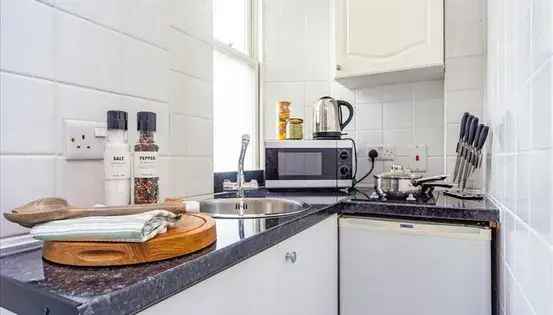 1 Bedroom Apartment Mayfair London 440 sq ft