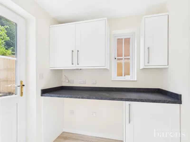 4 Bed Detached House for Sale in Hatch Warren