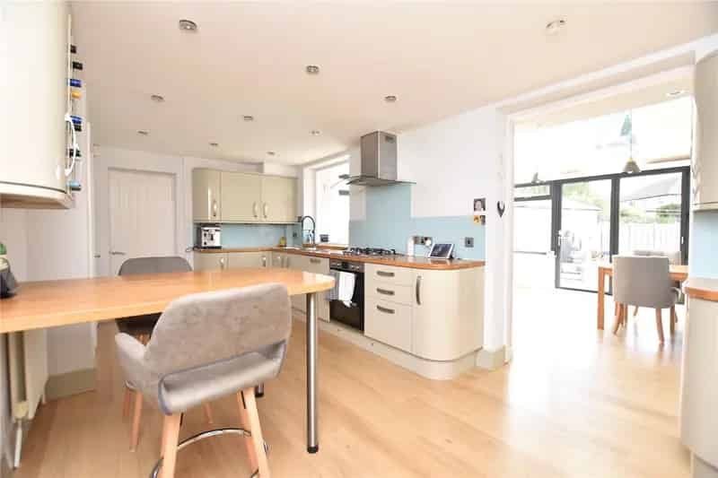 Extended Family Home Near Wetherby Road  Immaculate Condition