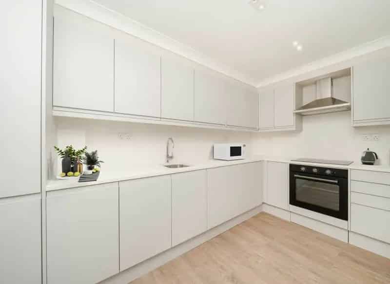 Shepherds Bush Apartments: Newly Renovated 1 & 2 Bedroom Luxury Flats