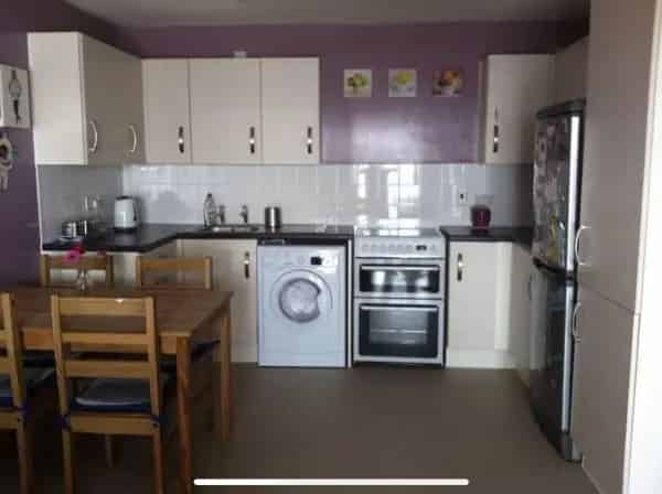 Wheelchair Accessible House Near Town Centre, Schools & Hospital