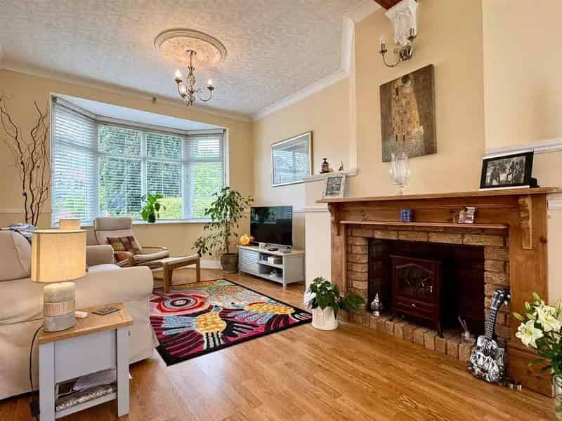 2 Bedroom Semi-Detached House for Sale