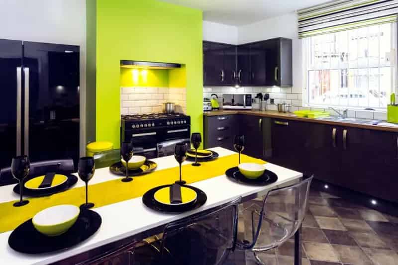 4 Bedroom House in Burley - Family Home - Zero Deposit Guarantee