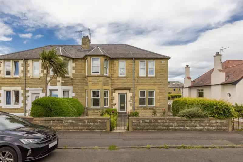 2 Bedroom Flat for Sale in Edinburgh