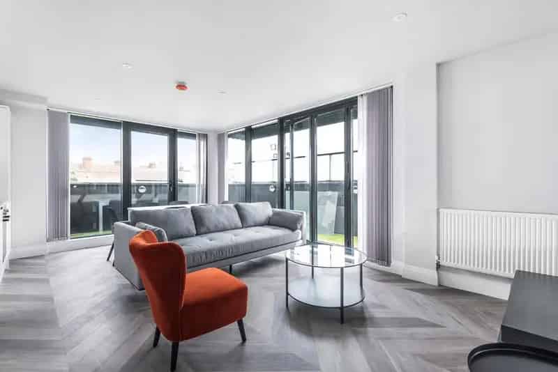 Surrey Quays Luxury 4-Bedroom Apartment for Rent