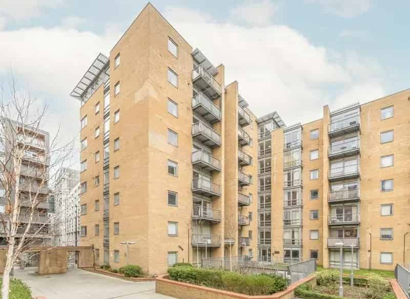 One Bedroom Home Near Canary Wharf - Chain Free