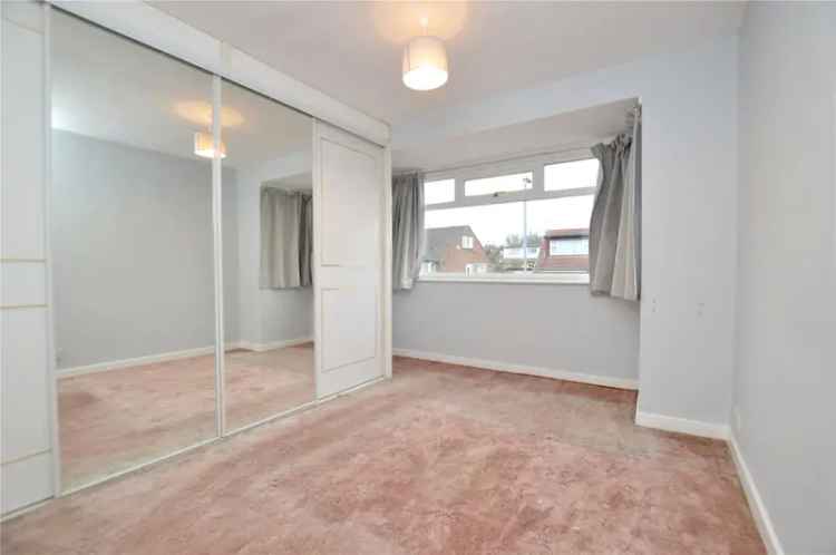 House For Sale in Leeds, England