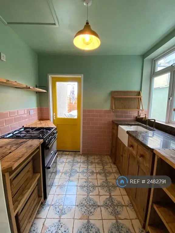2 Bedroom Terraced House Available June 2025