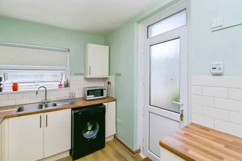 2 Bedroom Terraced House Barry Town Centre Ideal First Time Buy