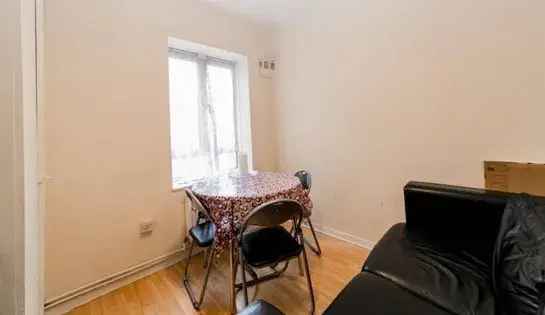 1 Room Flat 38m² near Mile End Station London