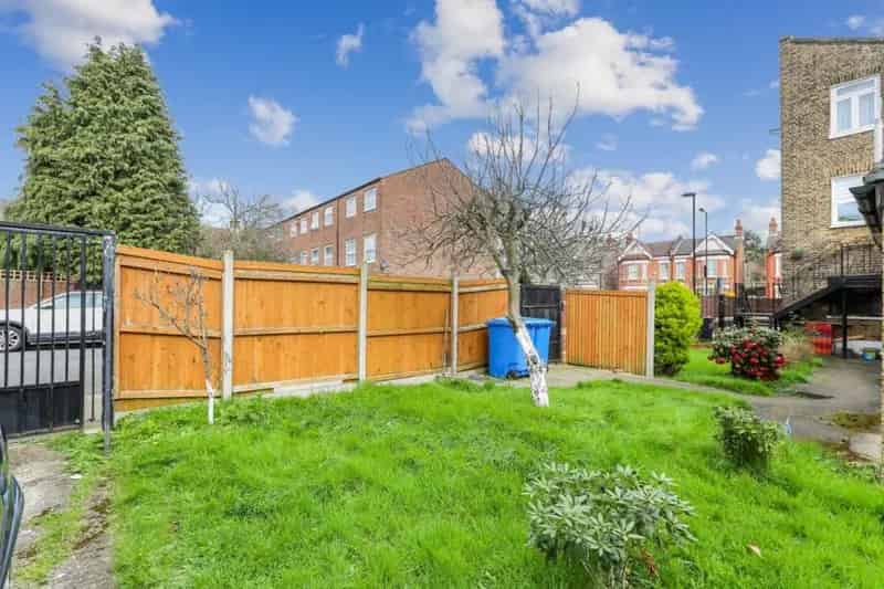2 One-Bed House Development Opportunity Honor Oak Park