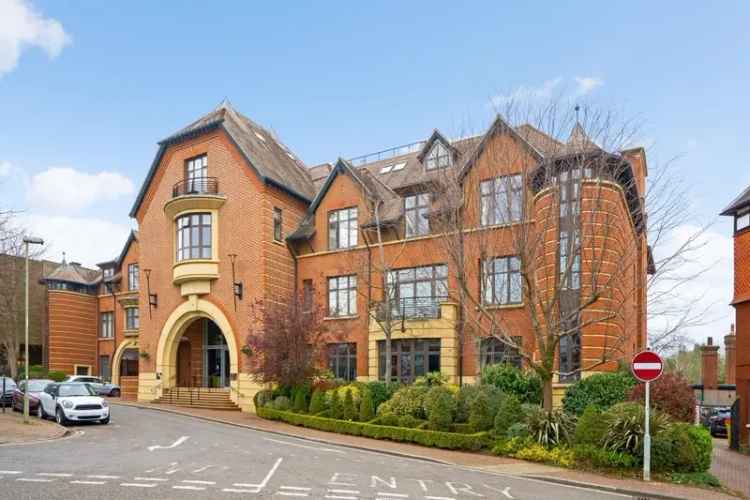 1 Bedroom Apartment to Rent Town Centre