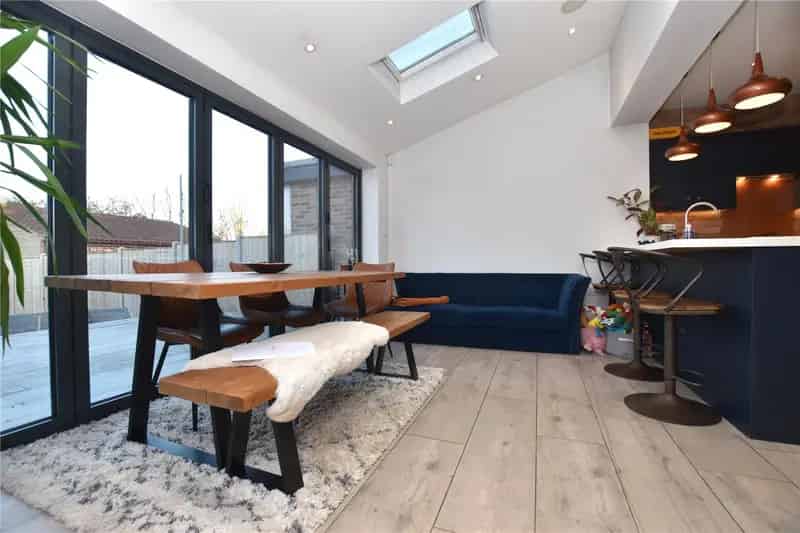 Three Bedroom Family Home with Open Plan Living and Garden