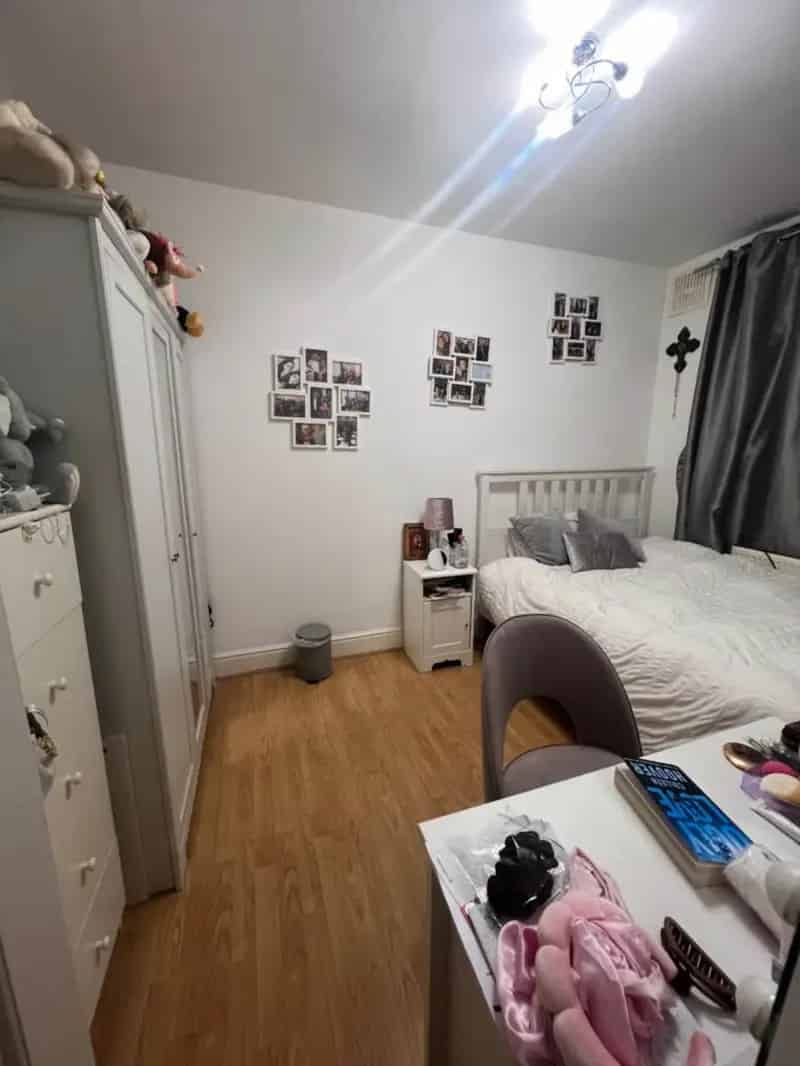 2 Bedroom Apartment House to Rent in Ealing