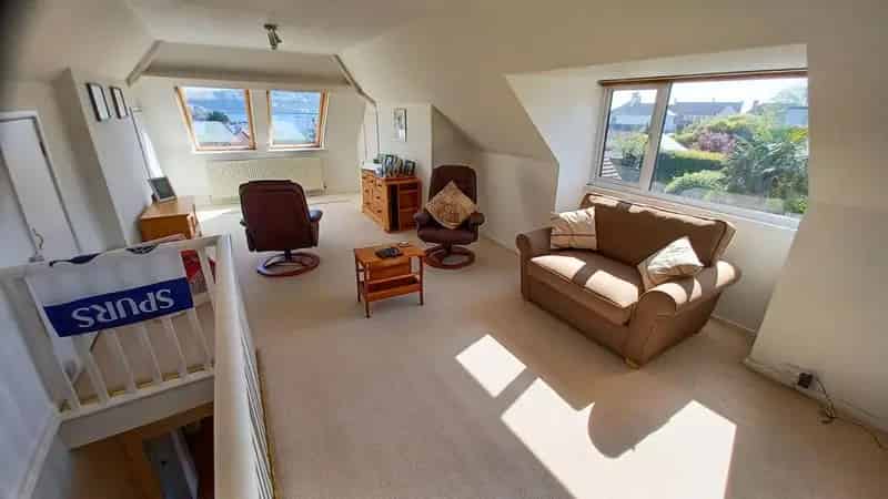 3 bed flat for sale