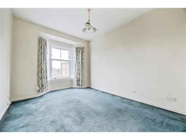 1 Bedroom Flat for Sale near Parkhead Forge