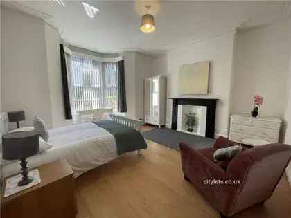 1 Bedroom Furnished Flat 60m² Aberdeen West End