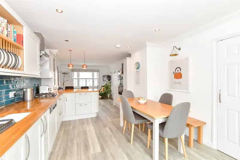 3 Bedroom Townhouse in Arundel with Castle Views