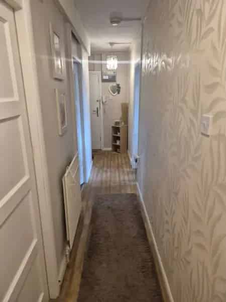 2-Bedroom 1st Floor Flat with Garden and Balcony