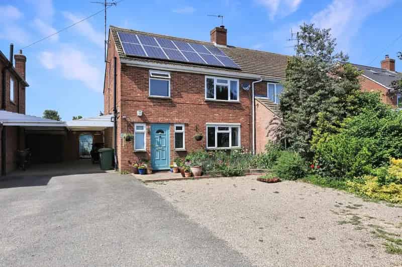 3 Bedroom Semi-Detached House for Sale