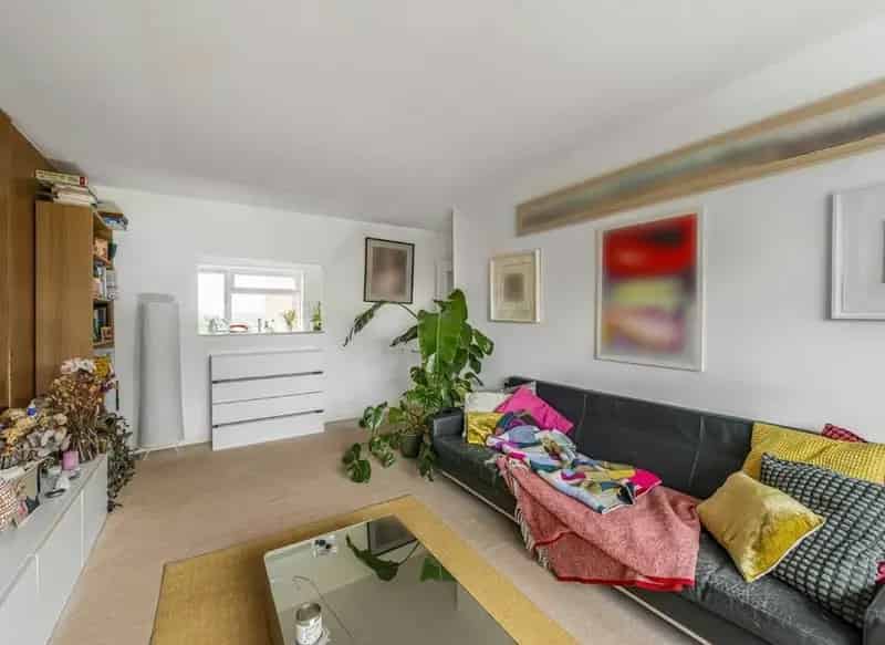 Two Double Bedroom Apartment with London Views