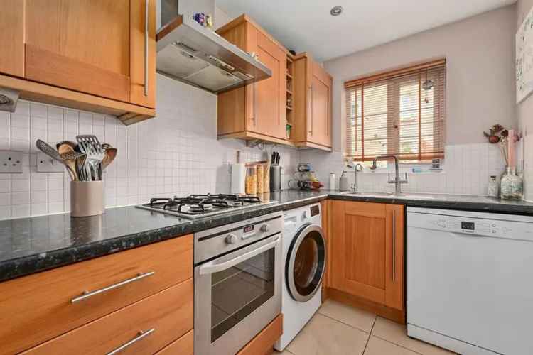 3 Bedroom Semi-Detached House for Sale No Onward Chain