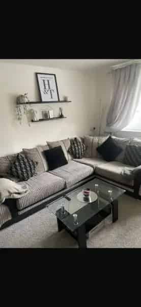 Large One Bedroom Maisonette in Cul-de-sac