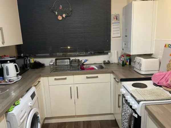 Flat For Rent in Eastbourne, England