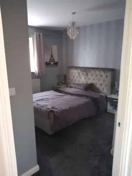 Open Plan Flat with Private Garden and Countryside Views