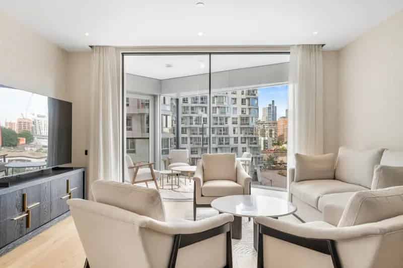 2 Bedroom Flat for Sale in Battersea Power Station
